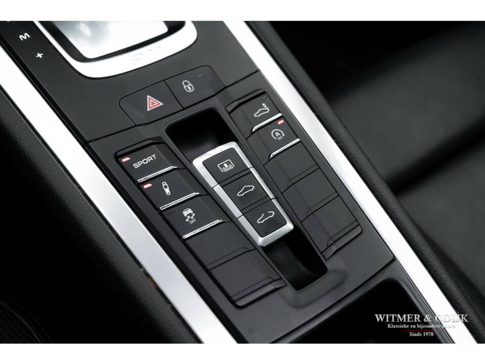 Bild 24/31 von Porsche 911 Carrera (2016)