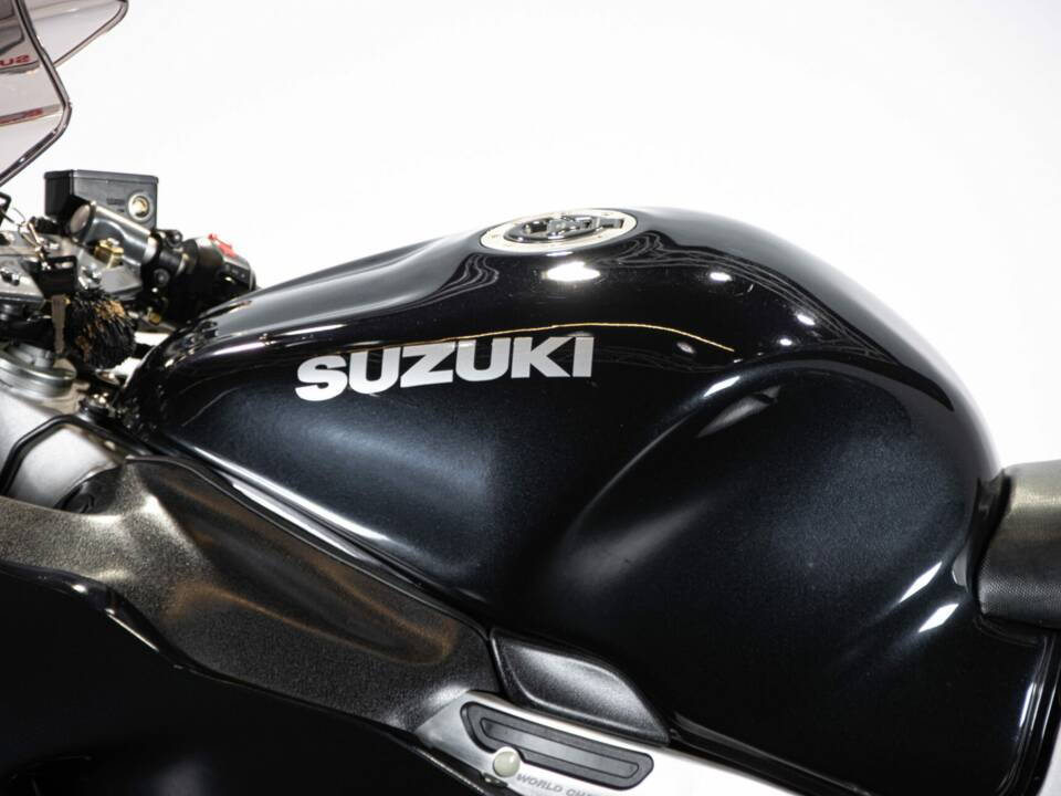 Bild 19/50 von Suzuki GSX Hayabusa 1300 (1999)