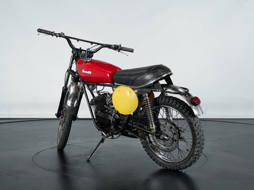 Immagine 2/28 di Benelli DUMMY (1978)