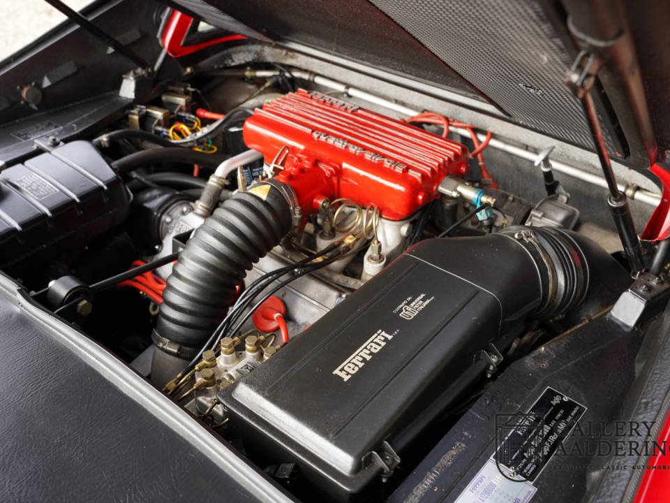 Immagine 7/50 di Ferrari 308 GTBi Quattrovalvole (1984)