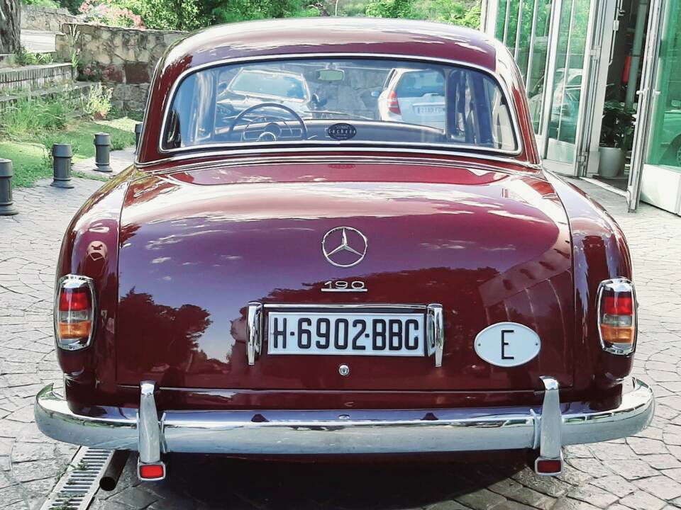 Image 9/21 de Mercedes-Benz 190 (1957)