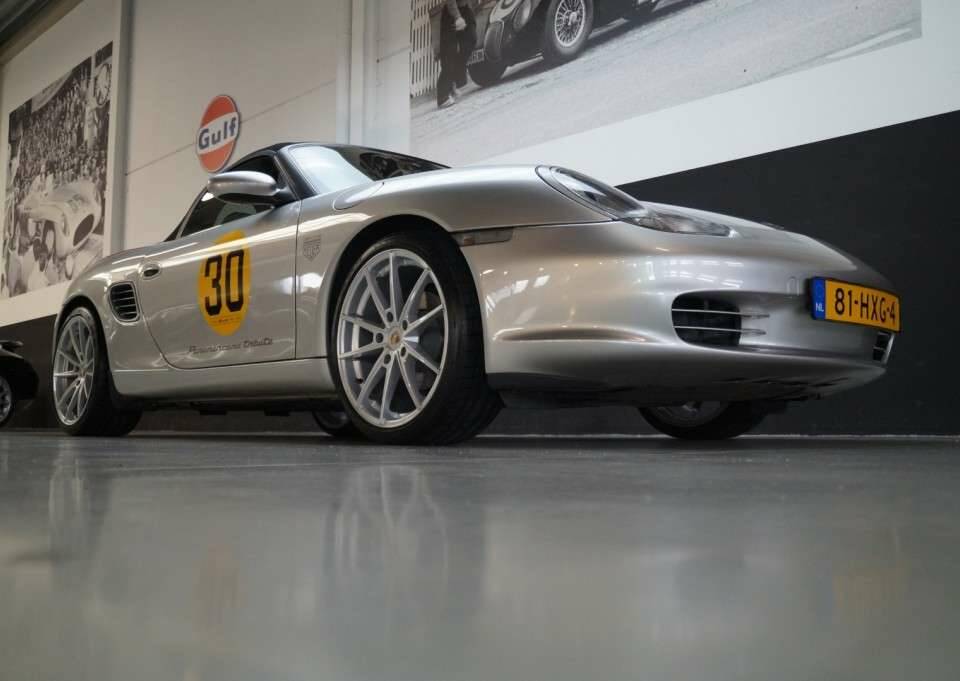 Immagine 25/50 di Porsche Boxster (2003)