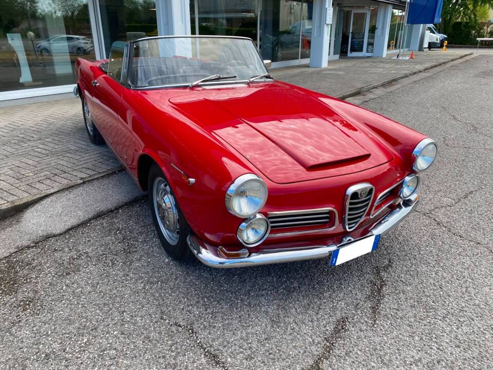 Bild 15/15 von Alfa Romeo 2600 Spider (1964)