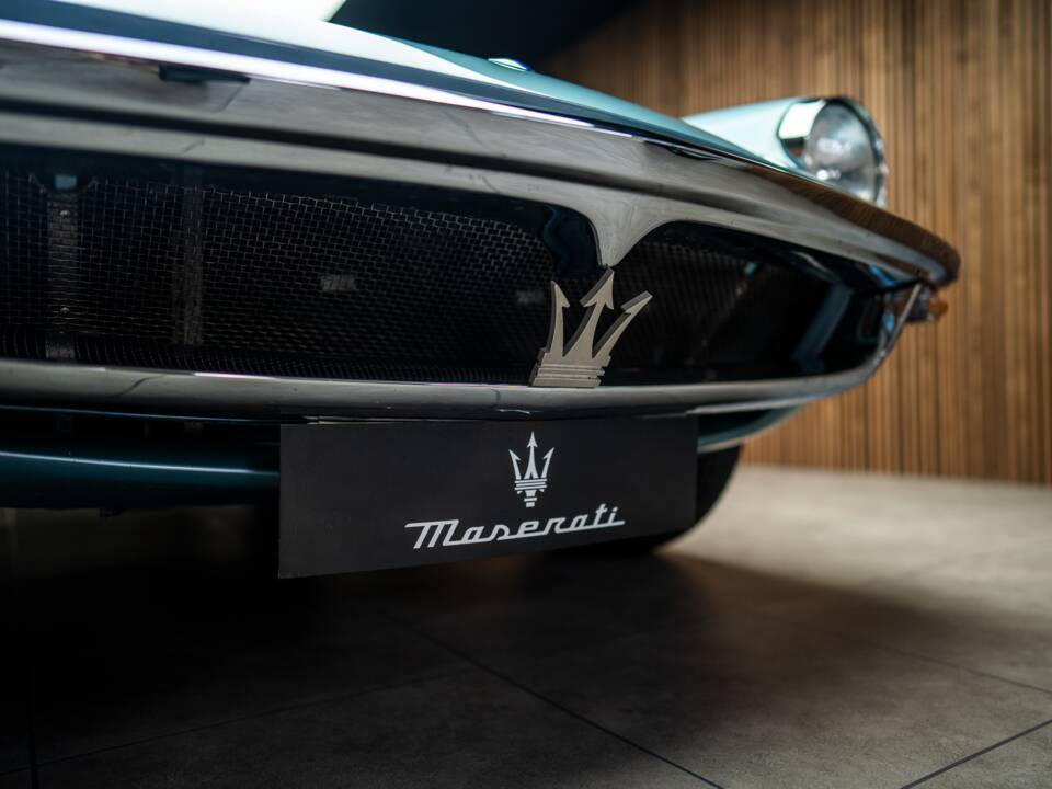 Image 33/97 of Maserati Mistral 3700 (1965)