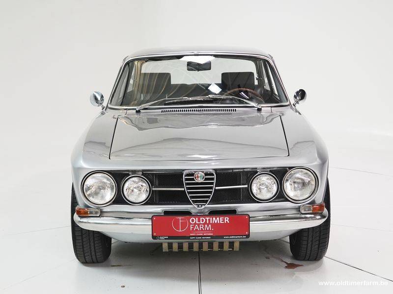 Imagen 9/15 de Alfa Romeo 1750 GT Veloce (1969)