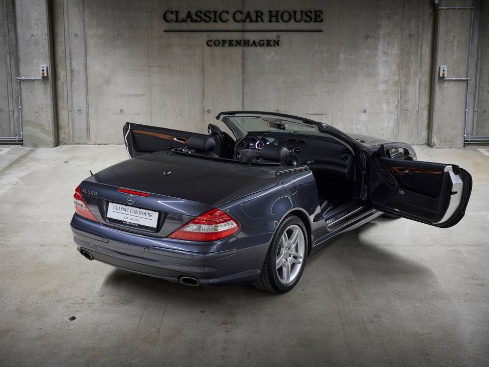 Image 21/99 de Mercedes-Benz SL 550 (2007)