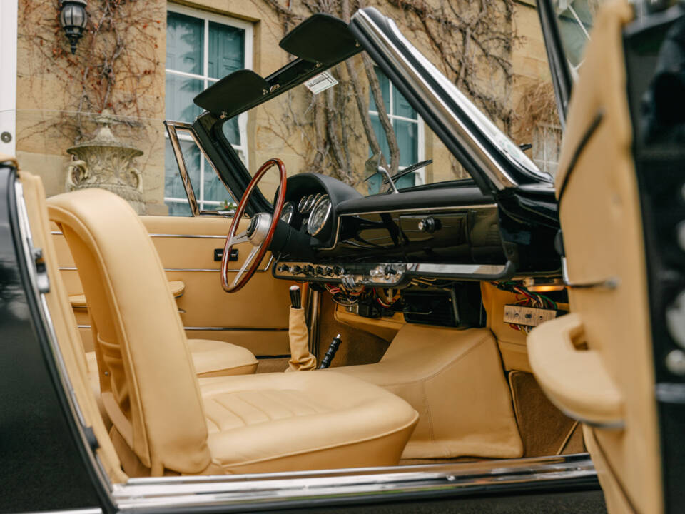 Bild 28/50 von Maserati 3500 GTI Spyder Vignale (1963)