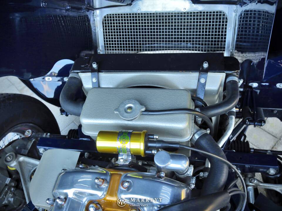 Image 25/80 de Jaguar Type E 4.2 (1966)
