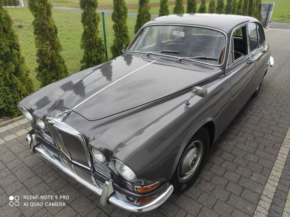 Image 1/15 of Jaguar 420 (1967)