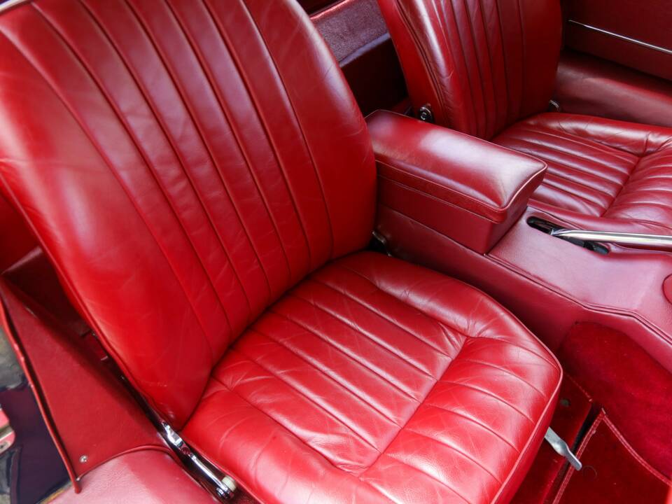 Imagen 34/50 de Jaguar E-Type 4.2 (1964)