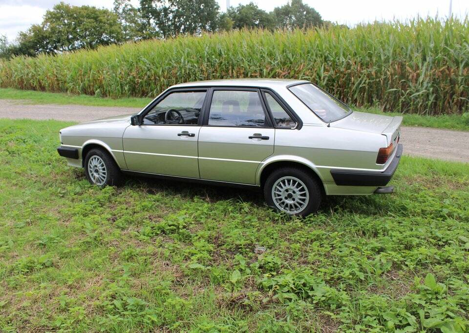 Image 6/8 of Audi 80 quattro (1983)