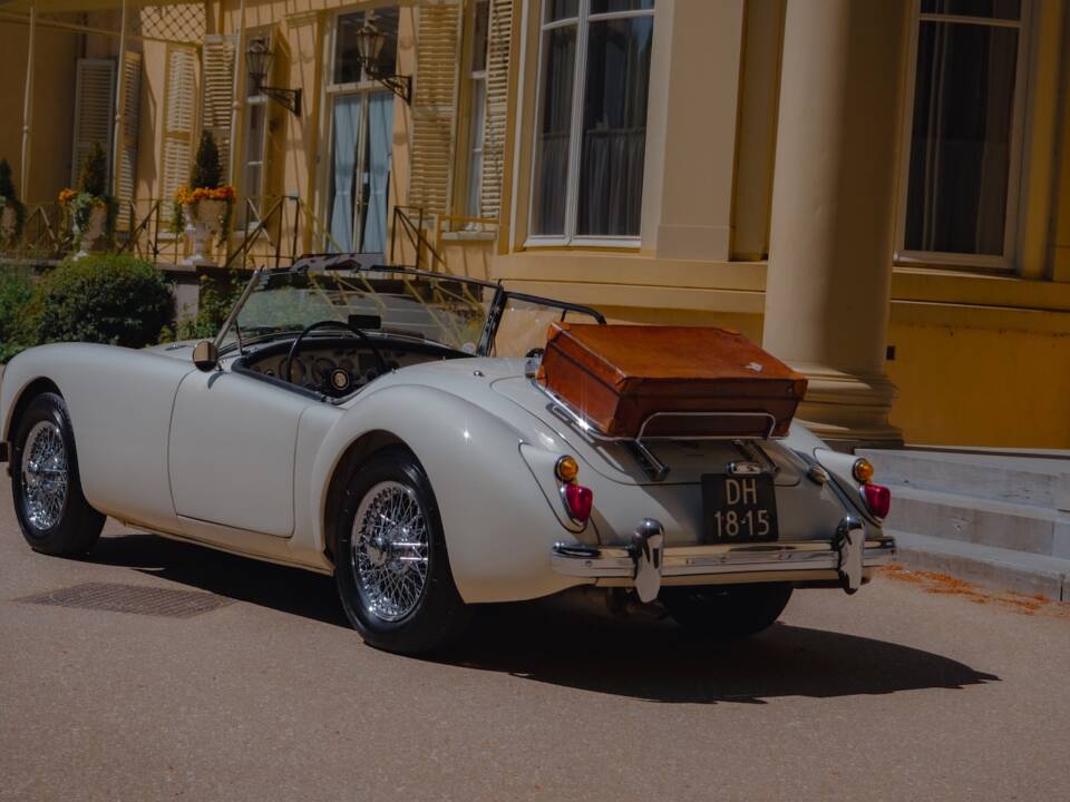 Bild 43/53 von MG MGA Twin Cam (1958)