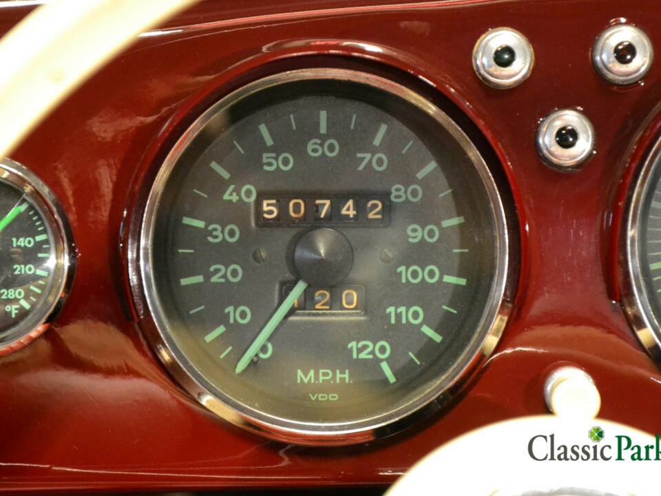 Image 38/50 of Porsche 356 1500 (1954)