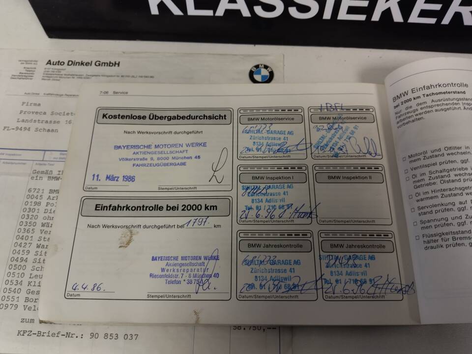 Bild 49/113 von BMW 735i (1986)
