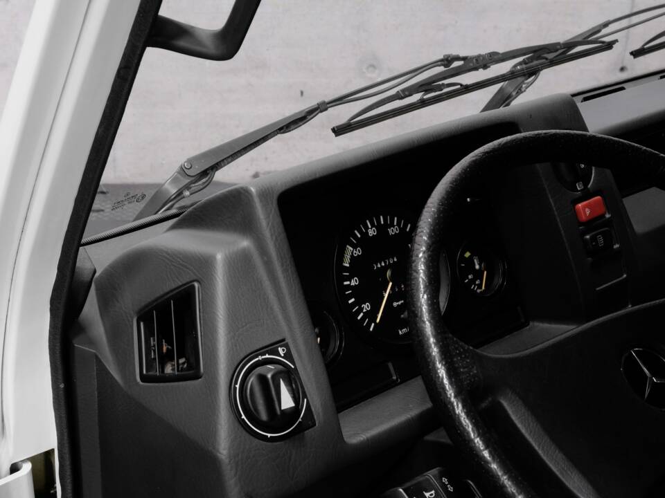 Immagine 15/43 di Mercedes-Benz MB 100 D lang (1993)