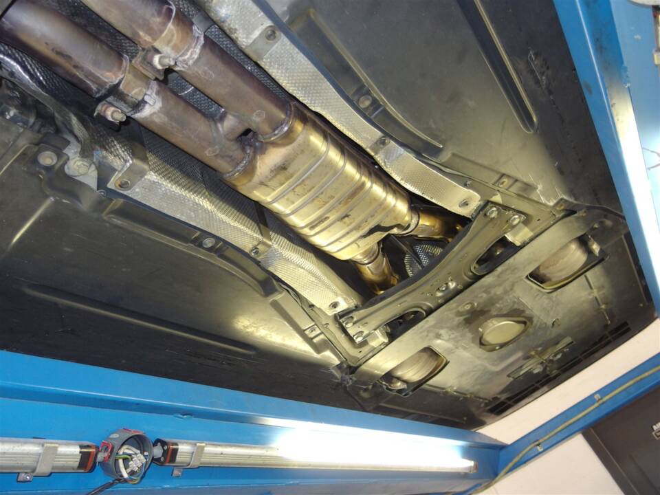 Image 48/49 of Ferrari California (2010)