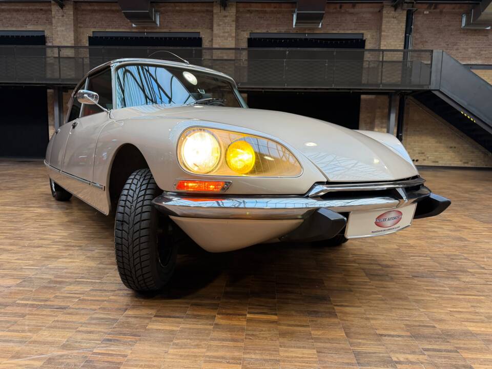 Bild 5/32 von Citroën DS 21 Pallas (1971)