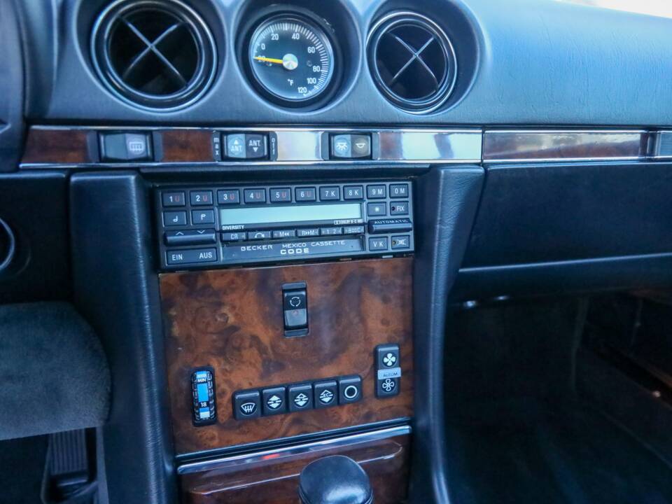 Bild 31/50 von Mercedes-Benz 560 SL (1987)