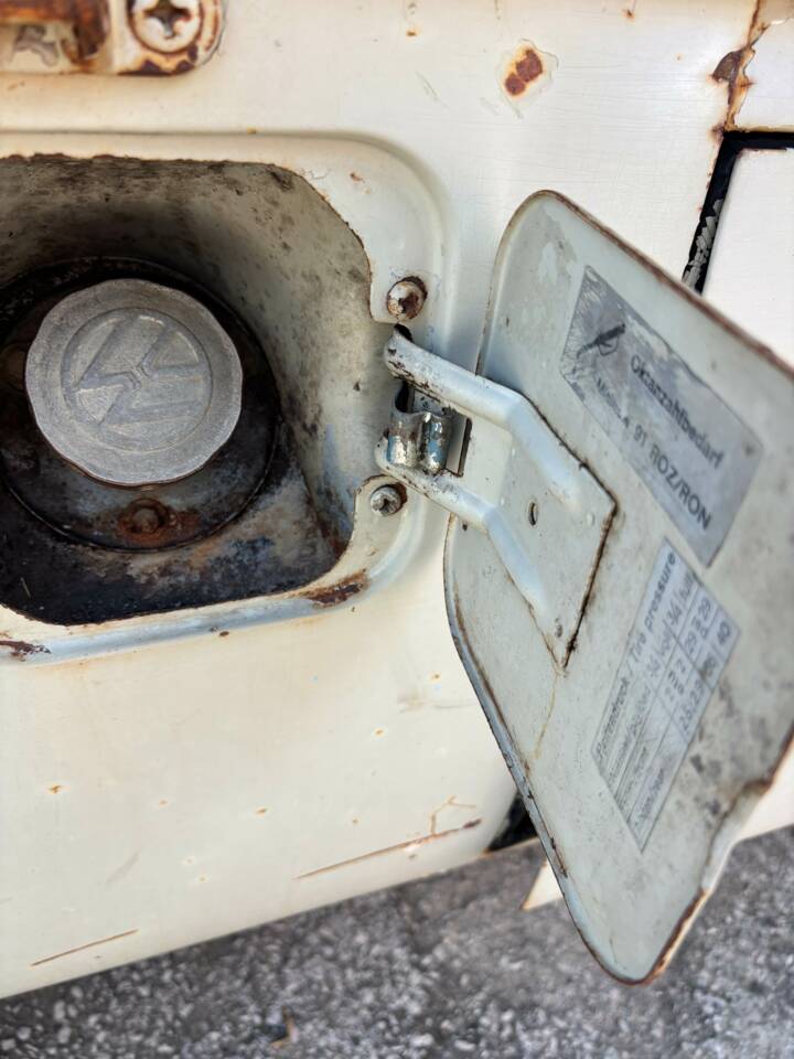 Image 13/26 of Volkswagen T2a Pritsche (1969)