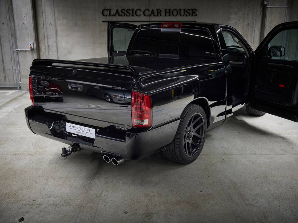 Immagine 17/100 di Dodge Ram SRT 10 (2006)