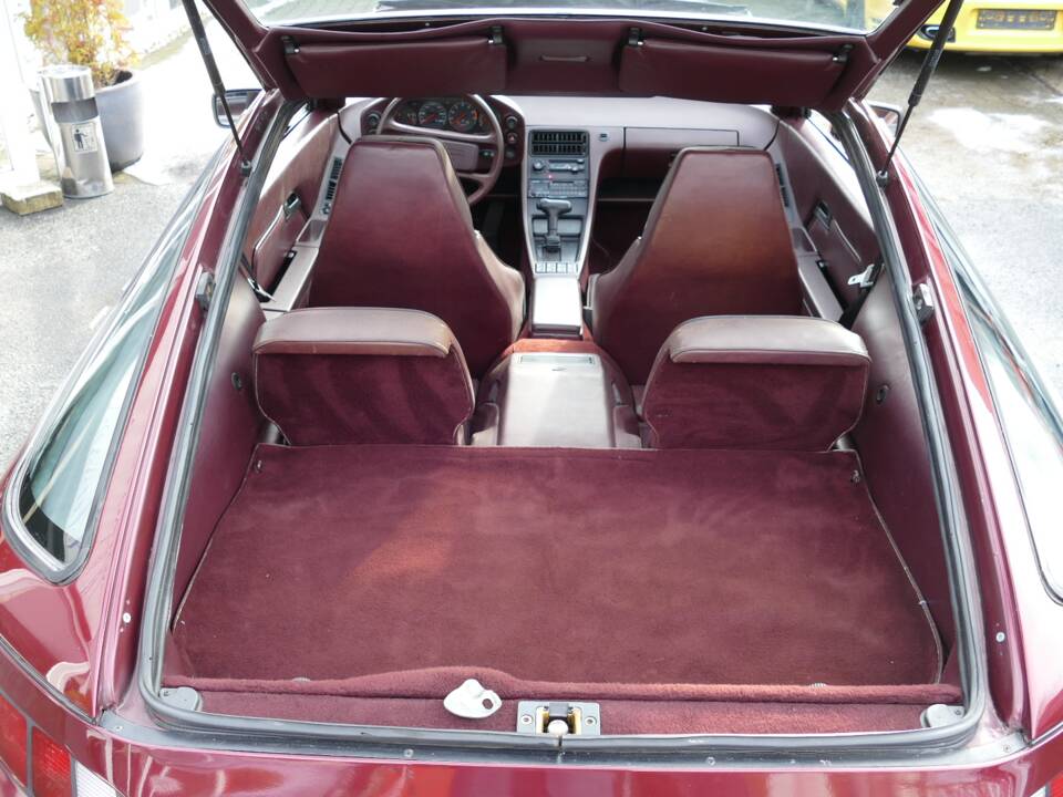 Image 7/18 de Porsche 928 S (1982)