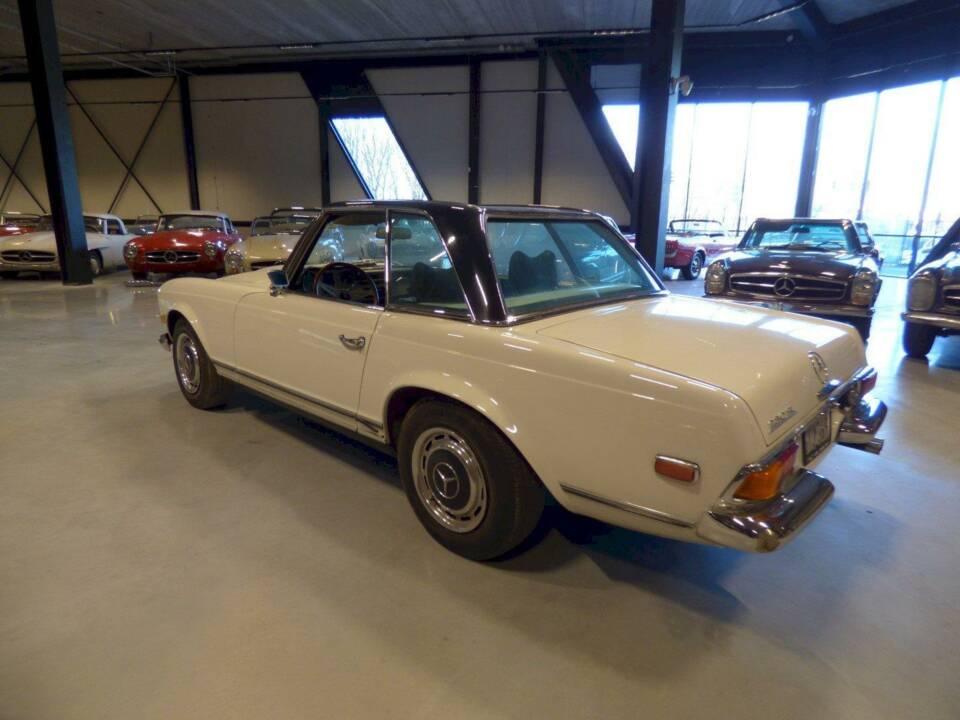 Bild 10/36 von Mercedes-Benz 280 SL (1969)