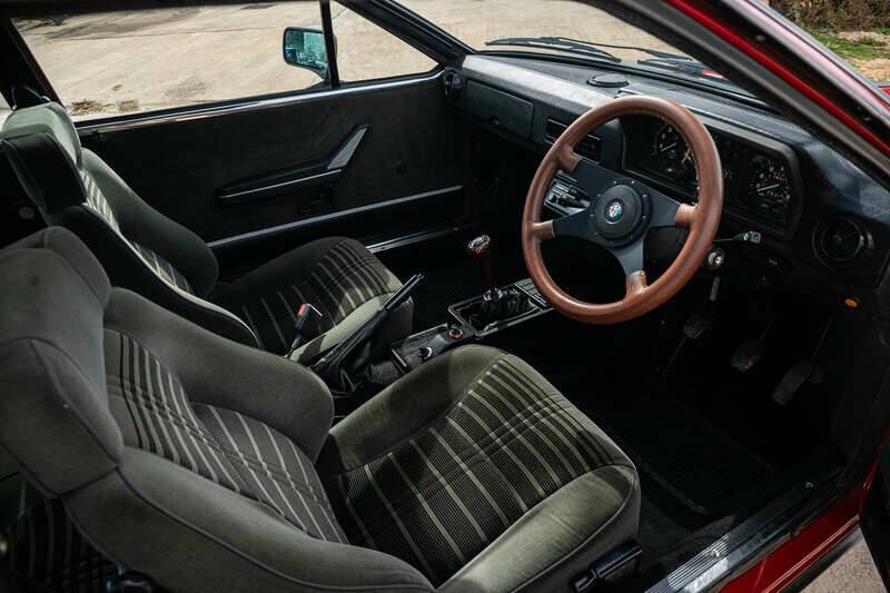 Afbeelding 3/41 van Alfa Romeo GTV 6 2.5 (1983)