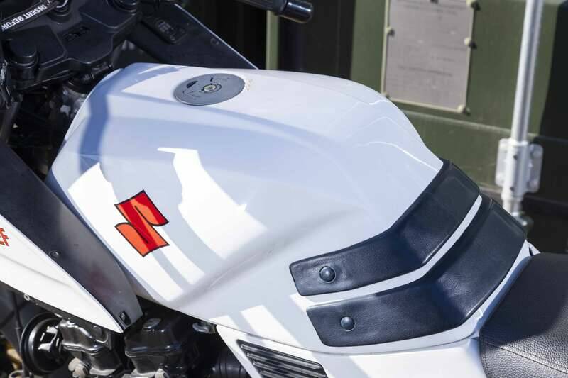 Bild 21/38 von Suzuki GSX 1100 EF (1985)