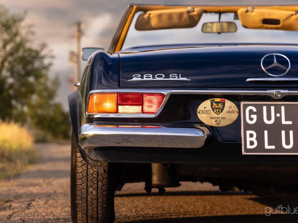 Image 36/79 de Mercedes-Benz 280 SL (1969)