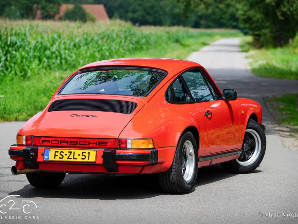 Image 57/63 of Porsche 911 Carrera 3.2 (1986)