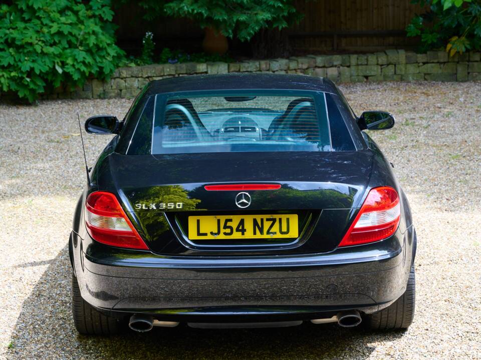 Image 21/50 of Mercedes-Benz SLK 350 (2004)
