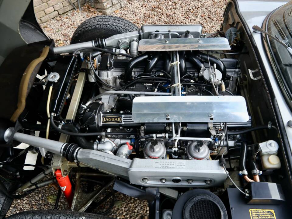 Afbeelding 4/50 van Jaguar E-Type V12 (1973)