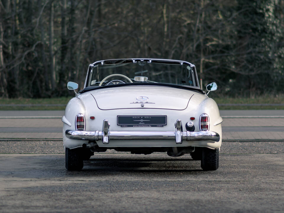 Image 7/27 de Mercedes-Benz 190 SL (1961)