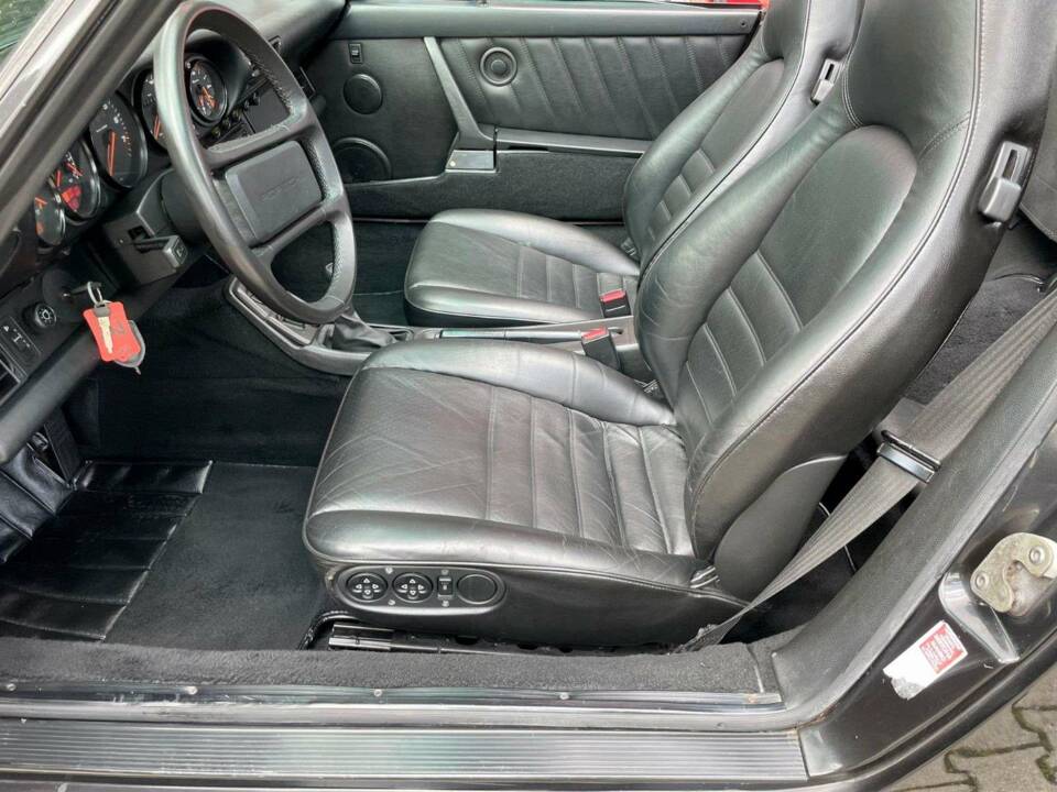 Bild 9/20 von Porsche 911 Carrera 4 (1990)