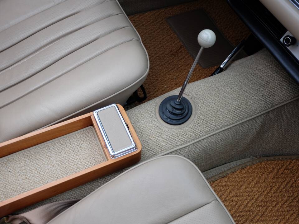 Immagine 24/66 di Mercedes-Benz 280 SL (1969)