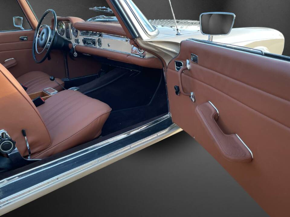 Immagine 21/50 di Mercedes-Benz 280 SL (1969)