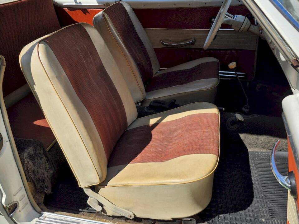 Image 37/71 of Volkswagen Karmann Ghia 1200 (1962)