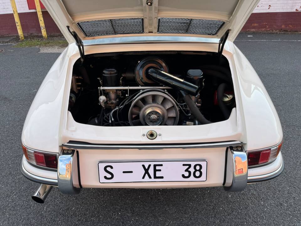 Image 9/23 of Porsche 911 2.0 (1964)