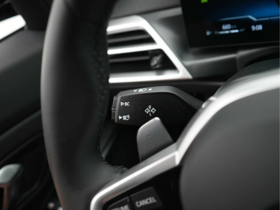 Image 31/50 of BMW 330i xDrive Touring (2025)