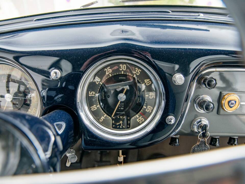 Imagen 13/18 de Lancia Aurelia B20 GT 2500 (1958)