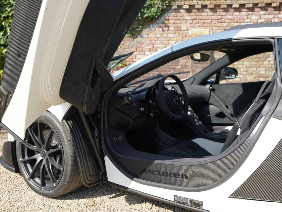 Afbeelding 37/50 van McLaren 675LT (2016)