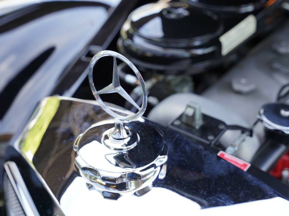 Image 49/50 of Mercedes-Benz 300 S (1953)