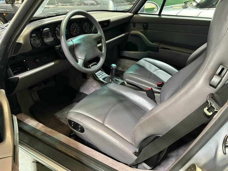 Afbeelding 7/8 van Porsche 911 Carrera 4 (1995)
