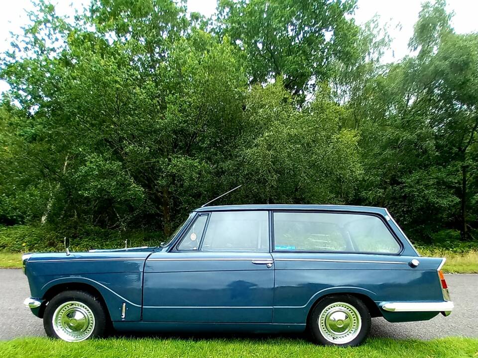 Image 43/93 of Triumph Herald 1200 (1964)