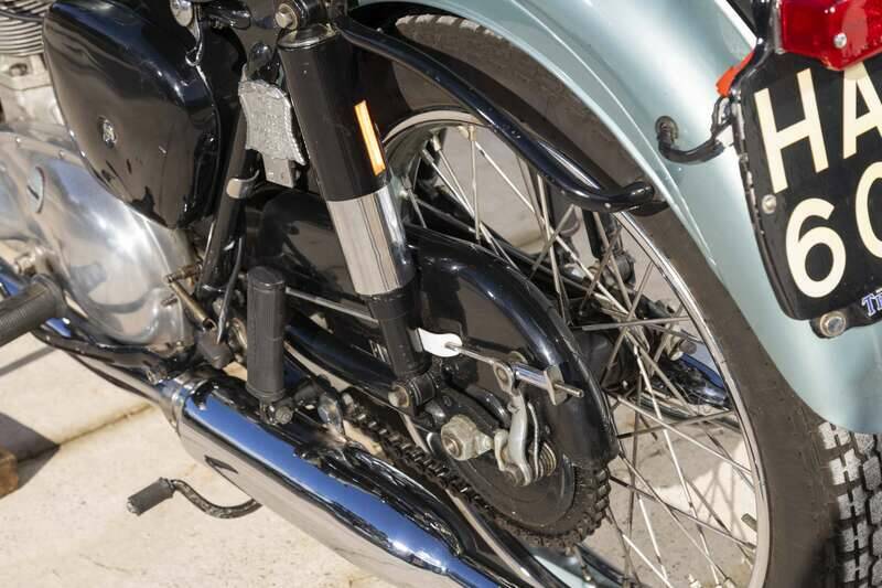 Image 43/46 of Triumph Tiger 100 II (1954)