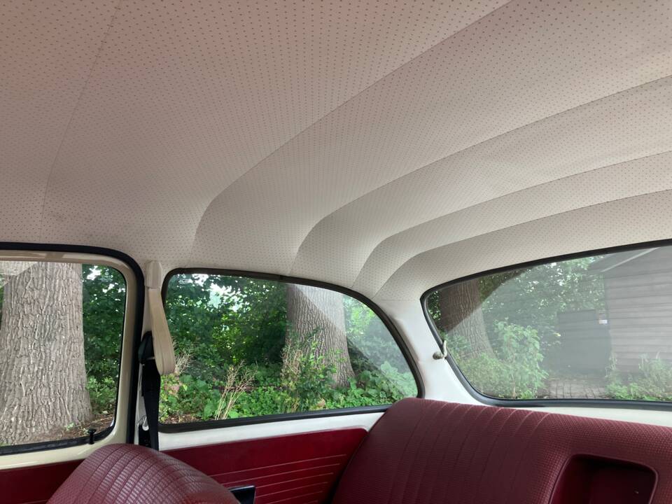 Image 7/34 of Volkswagen 1600 (1972)