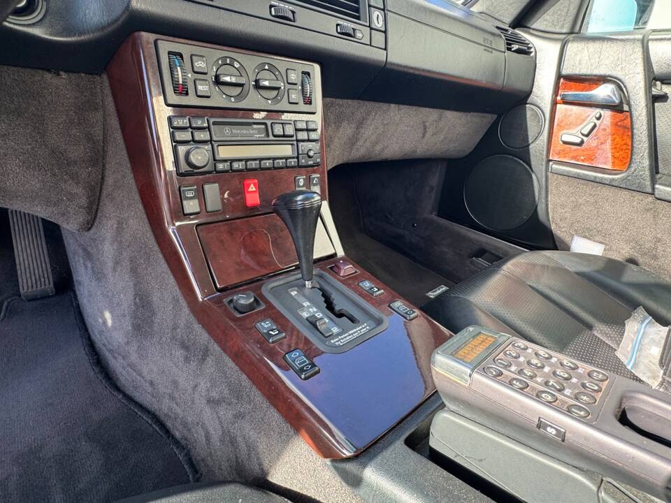 Imagen 11/36 de Mercedes-Benz 300 SL-24 (1992)