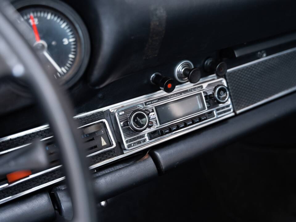 Image 14/41 of Porsche 911 2.0 T (1969)