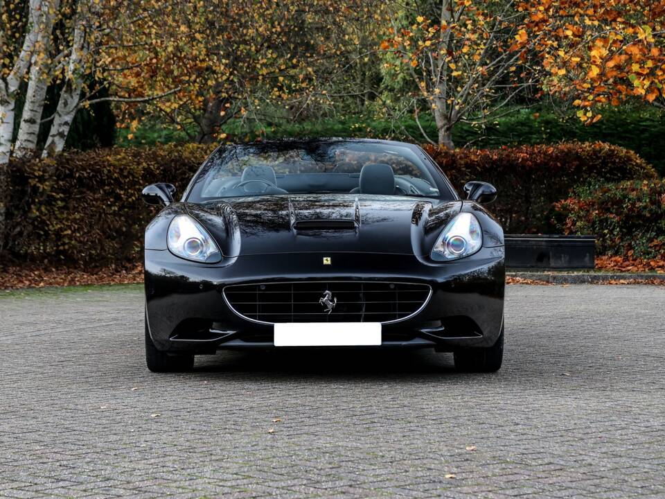 Immagine 6/36 di Ferrari California (2012)