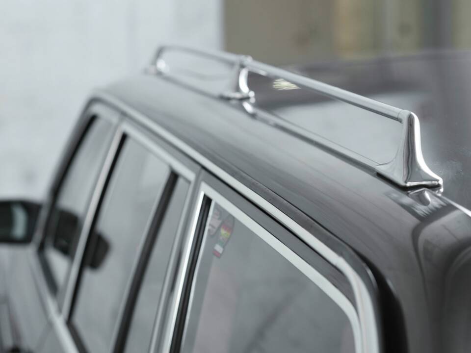 Image 46/49 of Mercedes-Benz 230 TE (1981)